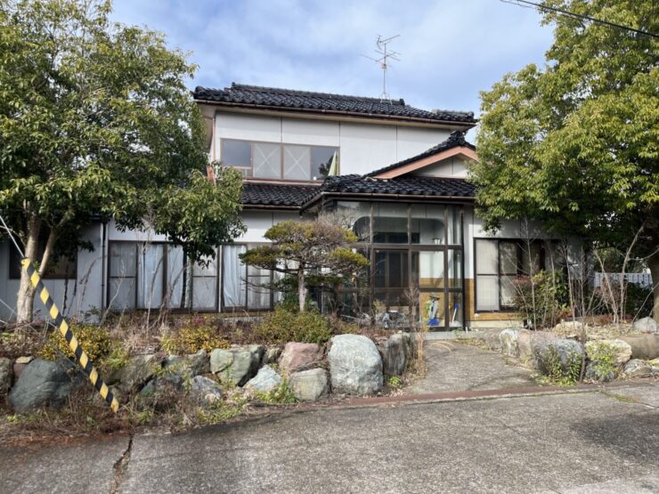 小矢部市岡 居宅サムネイル