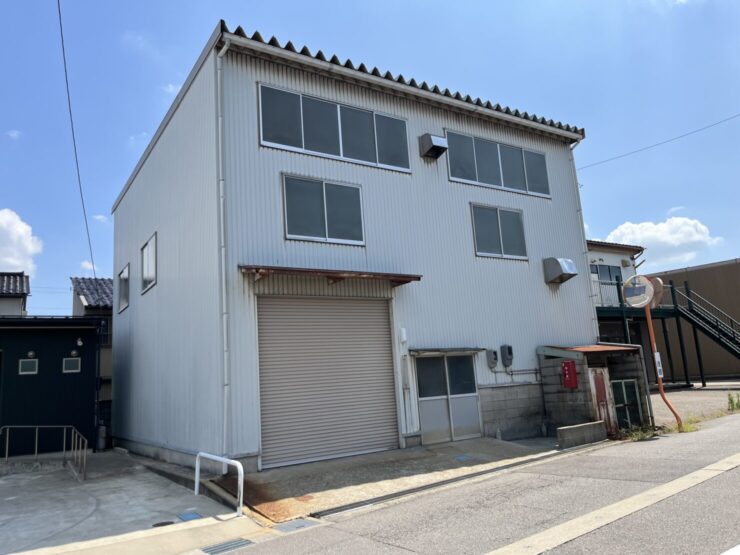 高岡市内免2丁目 工場サムネイル