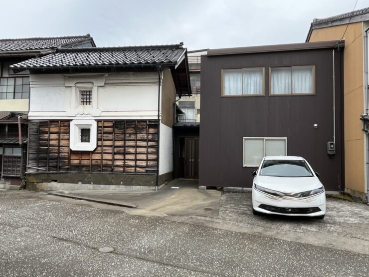 南砺市福野　店舗・居宅・倉庫サムネイル